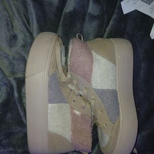 Rouge! Women's Patchwork Platform Sneakers - Tan, Cream, Gray